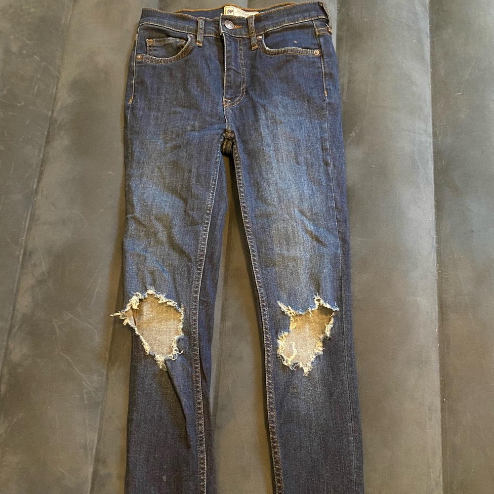 FREE PEOPLE SKINNY JEANS